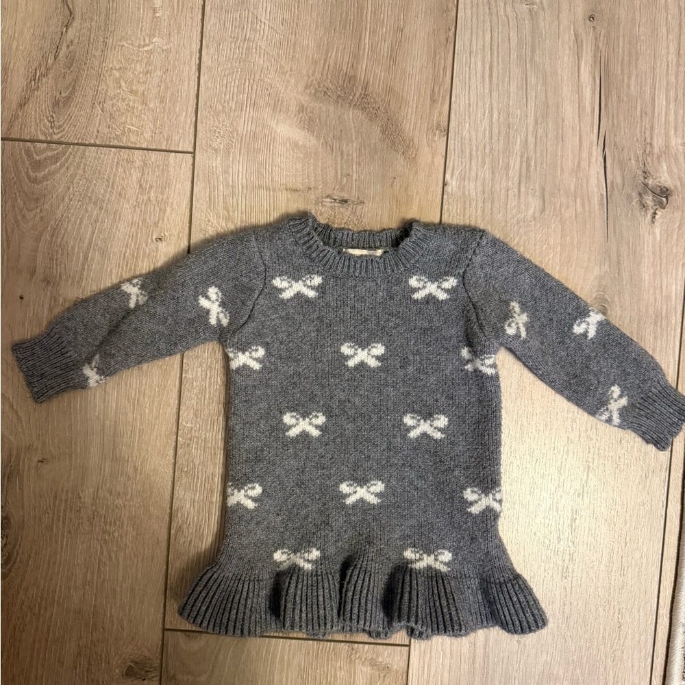 Gray Sweater Dress with Bow Pattern Size 3MONTHS